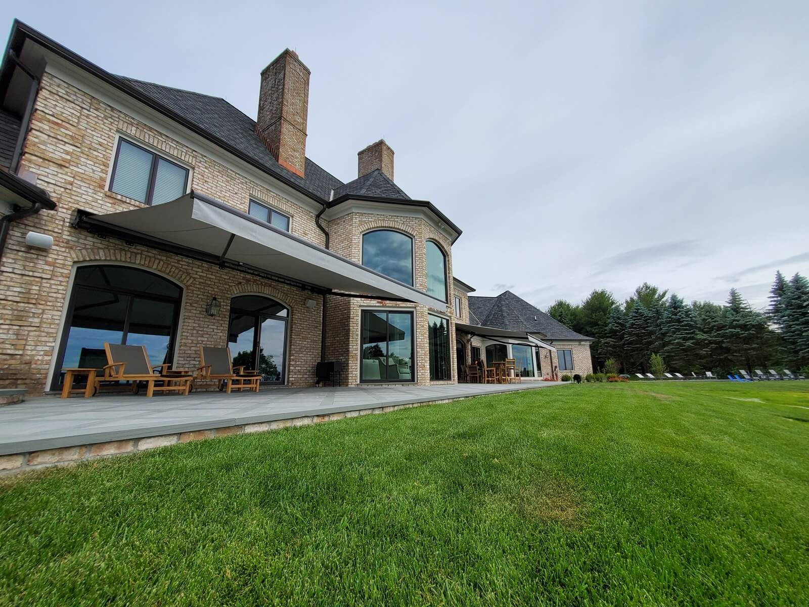 NuImage G250 retractable awning
